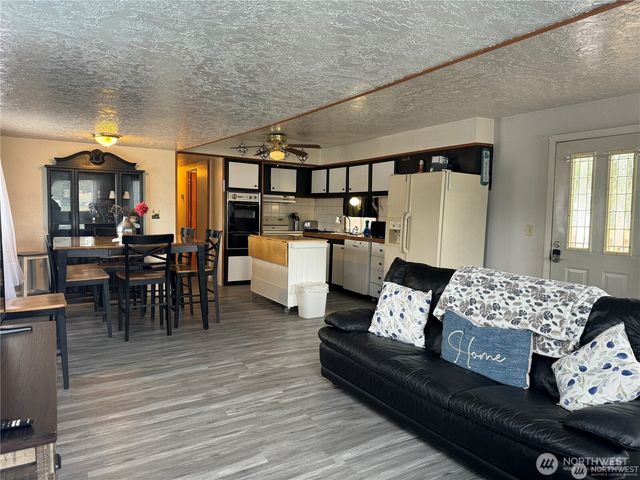 2401 N Washington Street, Long Beach, WA 98631