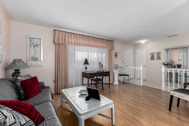 10415 W CINNEBAR Avenue, Sun City, AZ 85351