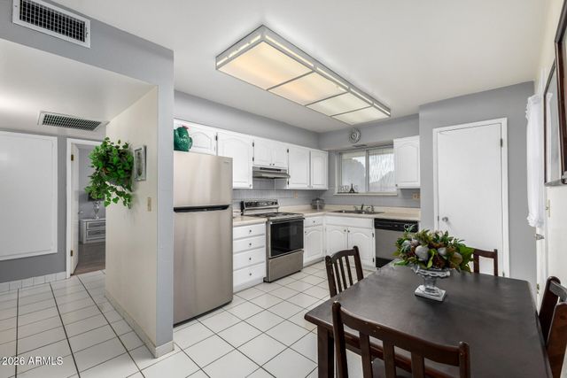 10415 W CINNEBAR Avenue, Sun City, AZ 85351