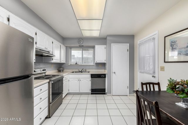 10415 W CINNEBAR Avenue, Sun City, AZ 85351