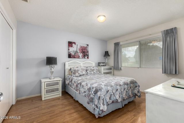 10415 W CINNEBAR Avenue, Sun City, AZ 85351