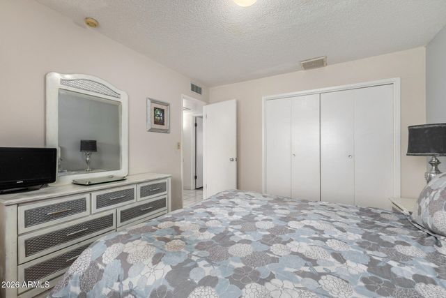 10415 W CINNEBAR Avenue, Sun City, AZ 85351