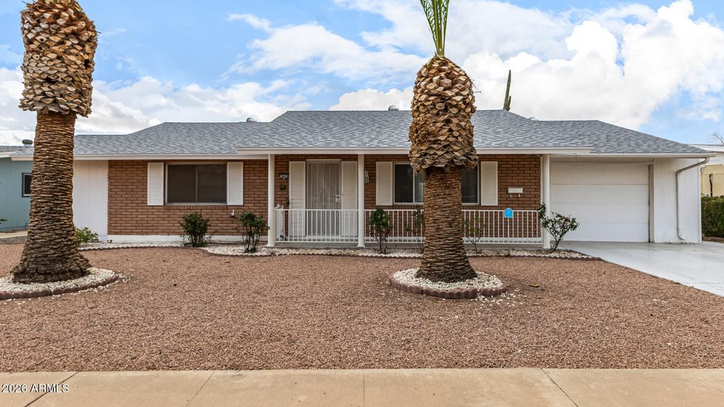 10415 W CINNEBAR Avenue, Sun City, AZ 85351