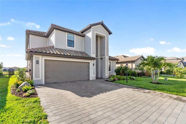 5333 CORAL REEF WAY, Bradenton, FL 34211