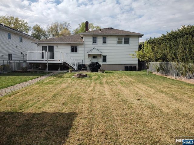 190 Martha Avenue, Elmwood Park, NJ 07407