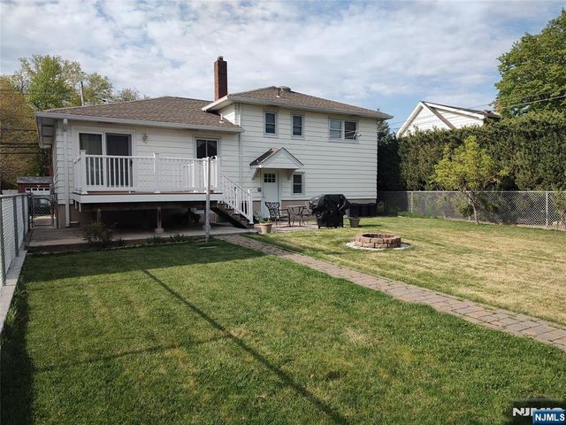 190 Martha Avenue, Elmwood Park, NJ 07407