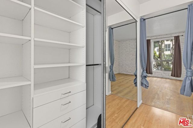 1440 VETERAN Avenue 404, Los Angeles, CA 90024