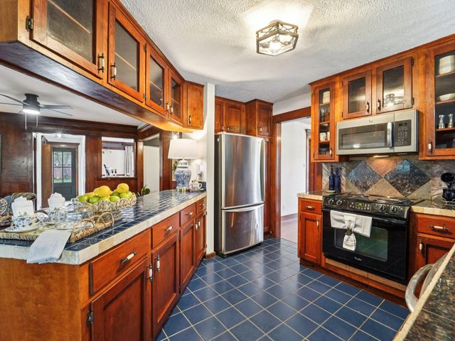 2507D Calder Drive, League City, TX 77573