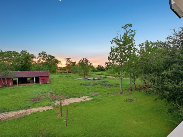 2507D Calder Drive, League City, TX 77573