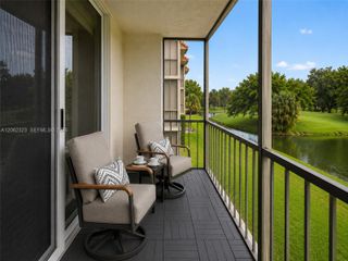 800 S Hollybrook Drive 205, Pembroke Pines, FL 33025
