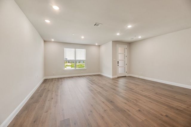 8309 Bayside Drive, Rowlett, TX 75088