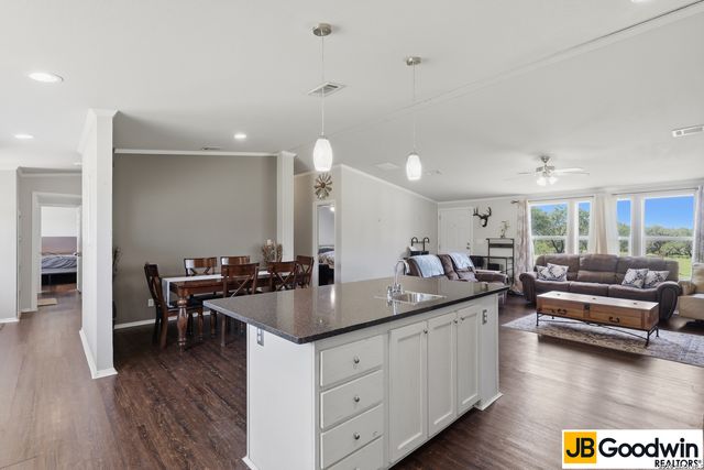152 E County Road 304, Jourdanton, TX 78026