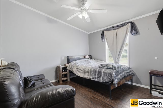 152 E County Road 304, Jourdanton, TX 78026