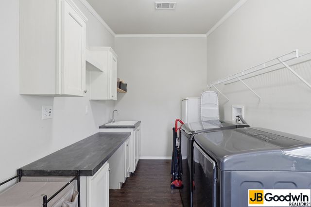 152 E County Road 304, Jourdanton, TX 78026