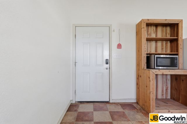 152 E County Road 304, Jourdanton, TX 78026