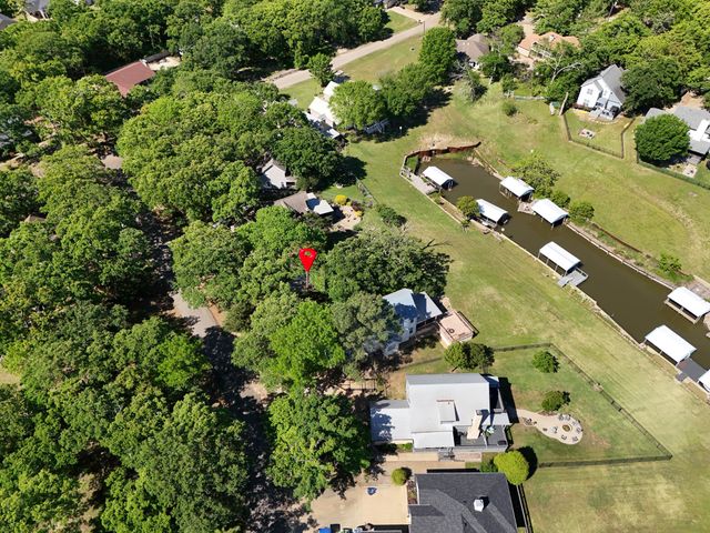 1032 Shoreline Drive, West Tawakoni, TX 75474