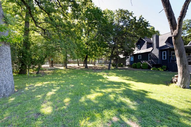 1032 Shoreline Drive, West Tawakoni, TX 75474