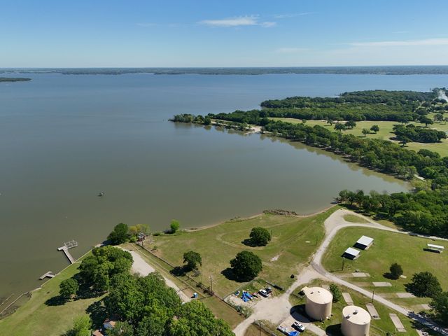 1032 Shoreline Drive, West Tawakoni, TX 75474