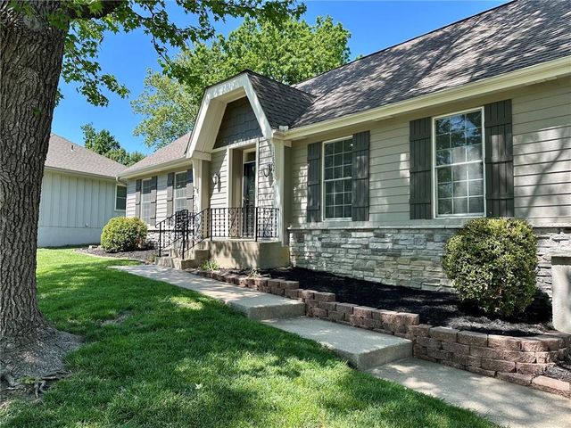 12802 W 101st Street, Lenexa, KS 66215