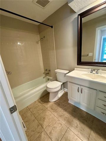 12802 W 101st Street, Lenexa, KS 66215