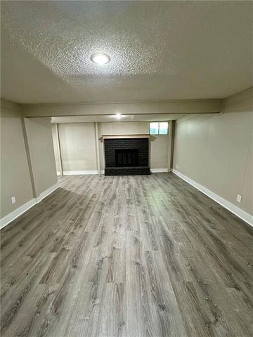 12802 W 101st Street, Lenexa, KS 66215