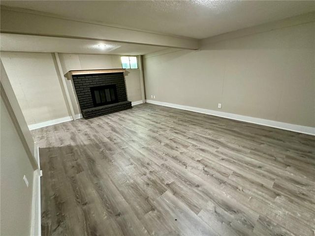 12802 W 101st Street, Lenexa, KS 66215