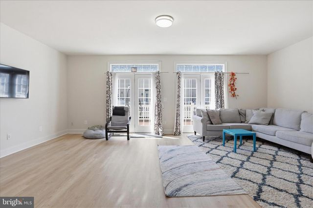 24643 RED LAKE TER, Sterling, VA 20166