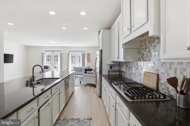 24643 RED LAKE TER, Sterling, VA 20166