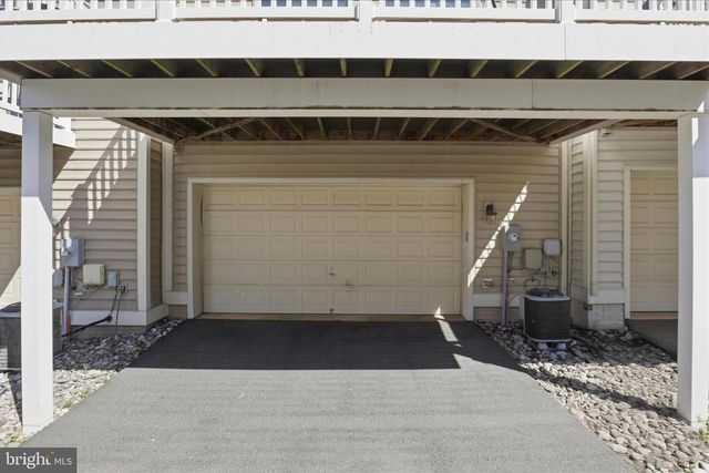 24643 RED LAKE TER, Sterling, VA 20166