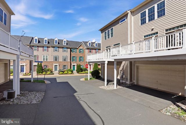 24643 RED LAKE TER, Sterling, VA 20166