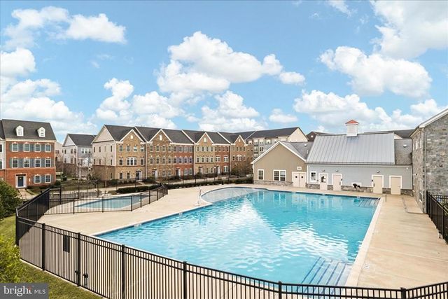 24643 RED LAKE TER, Sterling, VA 20166