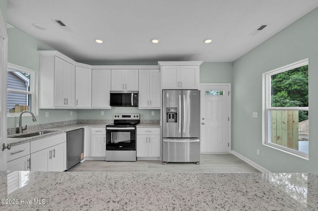 423 Elcinoca Drive, Elizabeth City, NC 27909