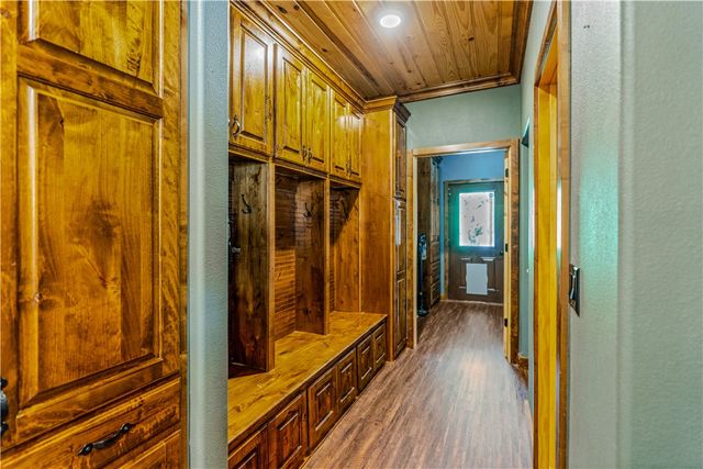 8662 Woods Road, Rogers, AR 72756