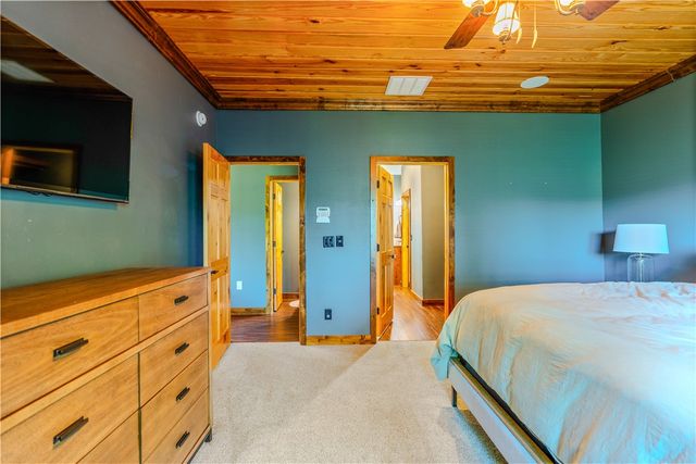 8662 Woods Road, Rogers, AR 72756