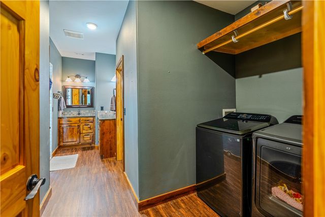 8662 Woods Road, Rogers, AR 72756
