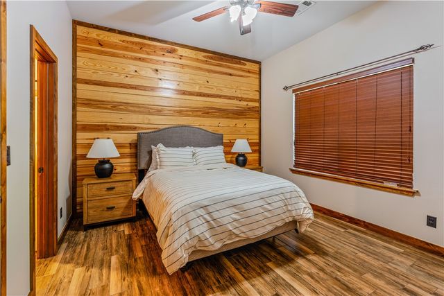 8662 Woods Road, Rogers, AR 72756