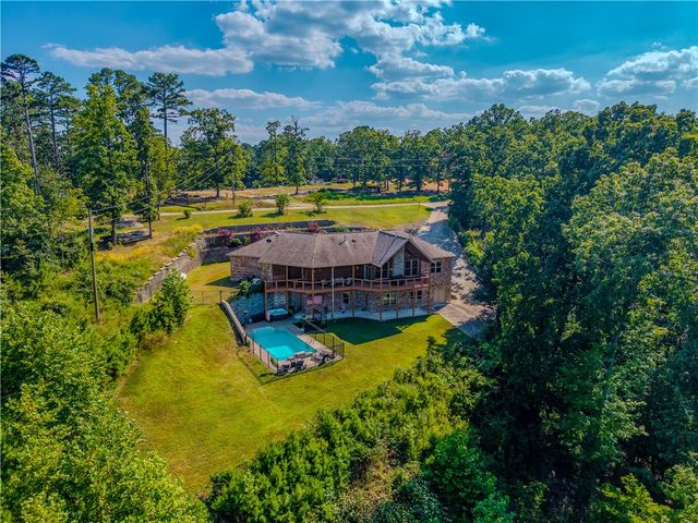 8662 Woods Road, Rogers, AR 72756
