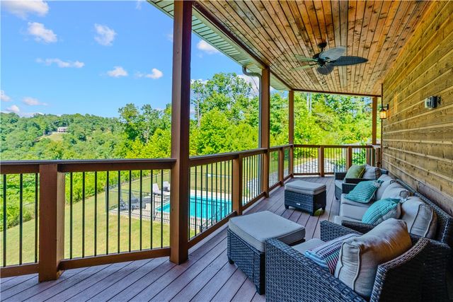 8662 Woods Road, Rogers, AR 72756