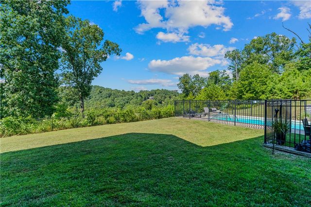 8662 Woods Road, Rogers, AR 72756