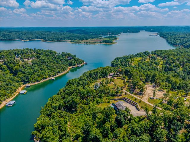 8662 Woods Road, Rogers, AR 72756