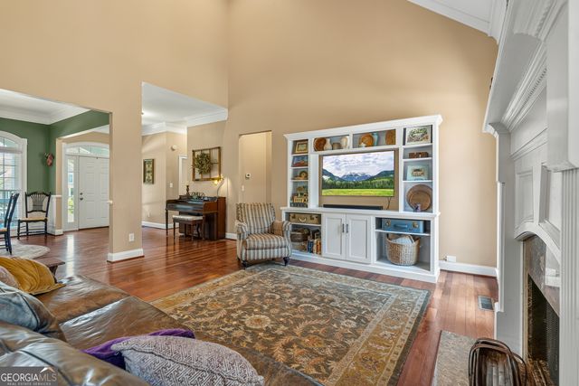 1041 Spring Lake Drive, Bishop, GA 30621