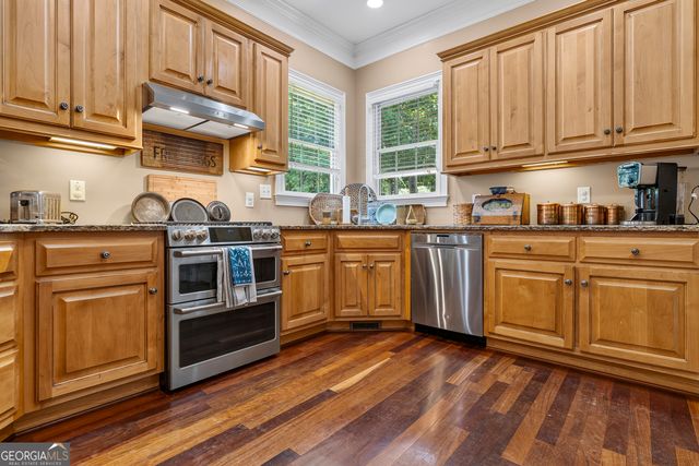 1041 Spring Lake Drive, Bishop, GA 30621