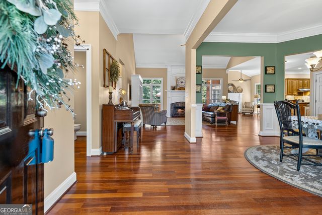 1041 Spring Lake Drive, Bishop, GA 30621