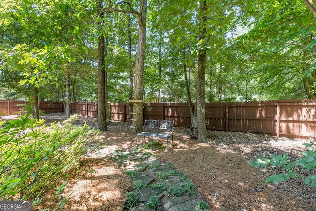 1041 Spring Lake Drive, Bishop, GA 30621