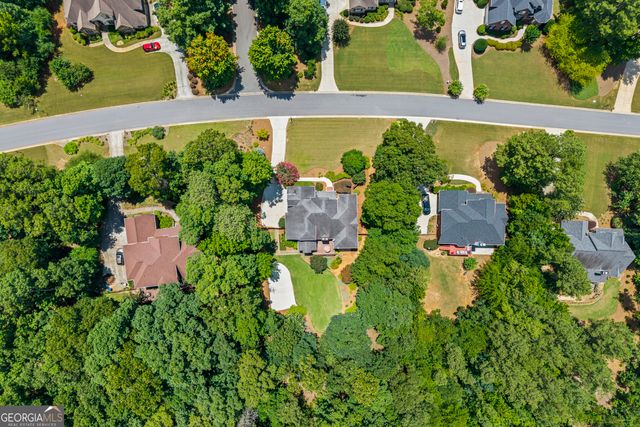 1041 Spring Lake Drive, Bishop, GA 30621