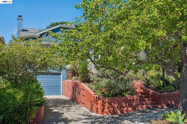 285 Adams St, Oakland, CA 94610