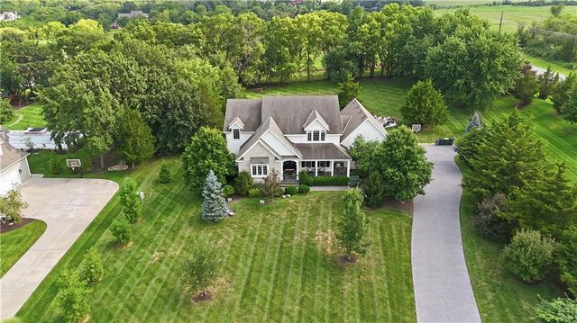 3835 W 180th Terrace, Stilwell, KS 66085