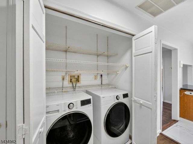 36 Aylin St, Metuchen Boro, NJ 08840