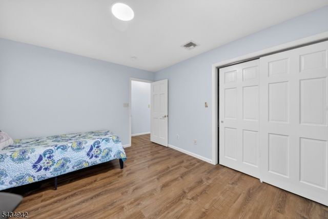 36 Aylin St, Metuchen Boro, NJ 08840
