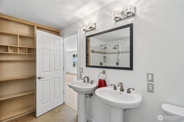 28601 SE 225th Street, Maple Valley, WA 98038